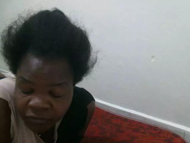 Vivvy-Queen on BongaCams 