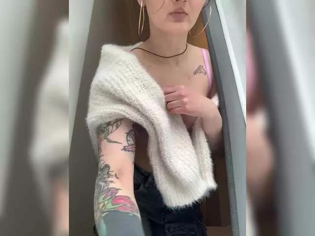 Offline Wow-Eva on BongaCams