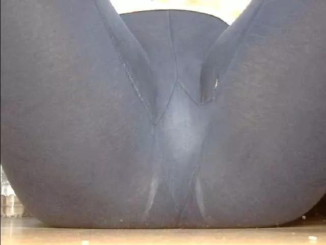 Freechat YourDesire36 on BongaCams