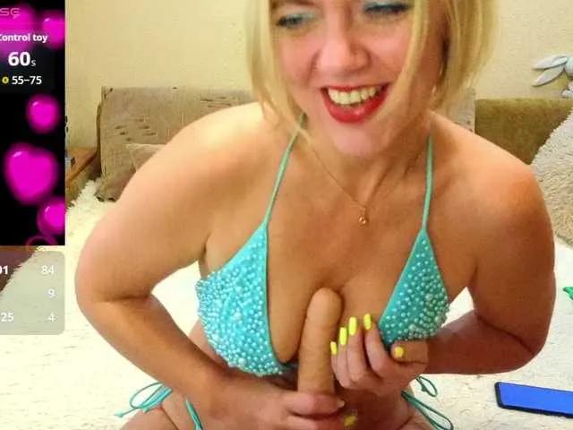 Freechat YourXQueen on BongaCams