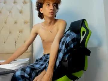 alantrickz365 on Chaturbate 