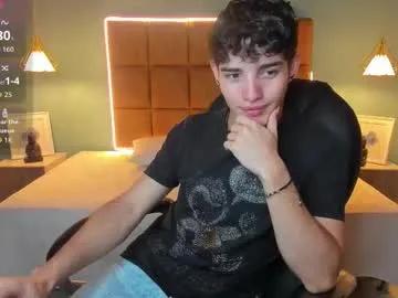 alejootwink — Let's have fun and make me explode with vibrations  #bigcock #twink #new #lovense #feet [777 tokens remaining]
