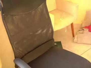 Freechat bluemysticlady on Chaturbate