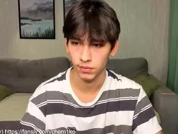 Freechat chem1ko on Chaturbate