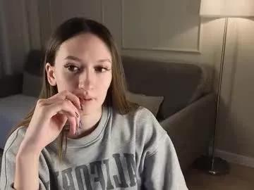 cutie_naughty_girl — PLAY&TEASE with BOOBS #teen #cutie #skinny #natural #shy [93 tokens left] #deepthroat #cute #daddy #smalltits #shy
