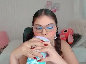 Freechat daeneryslove_doll on Chaturbate