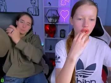 daisy_baby_ — GOAL: show ass [222 tokens remaining] meow let's go play. #feet #couple #latina #shy #lesbian