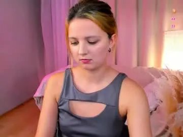 Freechat fluffy_waffles on Chaturbate