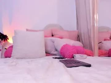 Chaturbate heidimountain is Freechat heidimountain — Let my feet tease your mind    PVT OPEN    Check my Tip Menu to play!  - Goal: Oil feet  #feet #socks #footjob #findom #joi