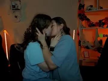 inga_gree — GOAL: Hand bra [167 tokens remaining] Welcome to my room! #lesbian #bigass #C2C #bigboobs