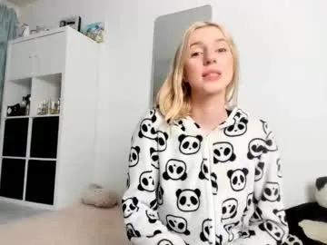 kenziedawton — Kenziedawton's room #bigboobs #natural #skinny #squirt #lovense