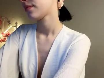 liaglamour — hi i'm Lia! help me reach 400 thumbs up // All goals completed! // #new #18 #shy #cute #teen