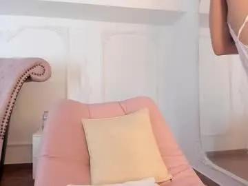 luciana_roa — pussy tease #lingerie #longlegs #french #flexible #heels [466 tokens remaining]