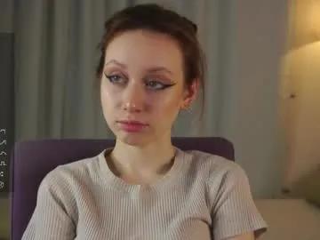 lynngroves on Chaturbate 