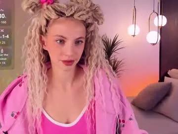 mia_silk — GOAL: GOOOOOD moorning^^ [7 tokens remaining] Hey, I'm Mia! It`s my first day here! #nonude #teen #muscle #smalltits #new