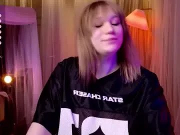 Private morvelyn on Chaturbate