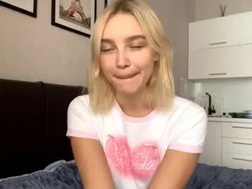 paztumminello — Goal -  You want to see my bare shoulders? My name is Lola. #new #18 #shy #teen #natural [0 tokens remaining]