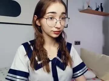 polly_bee — GOAL: lick and suck my finger [0 tokens remaining] Let me be your little girl  #18 #skinny #young #teen #lovense