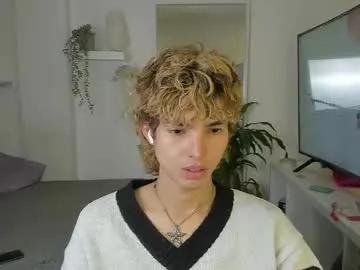 santy_kitty — GOAL: cum show [999 tokens remaining] Le'ts have fun #twink #femboy #cum #18 #thin