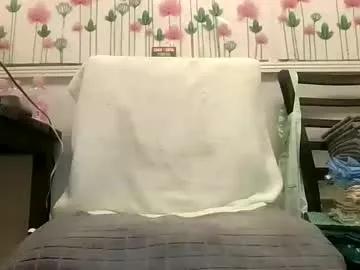sexy_white_daddy — GOAL: Make my day  #dadbod #beard: #daddy #roleplay #mature [500 tokens remaining]