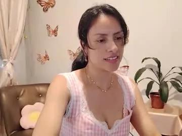sofibelladelavega —   // GOAL: I seduce you with my beautiful legs [16 tokens left] #nonude #beauty #natural #new #smile