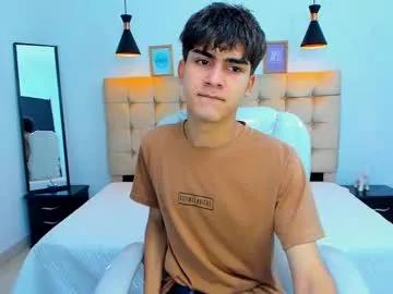 Freechat tommy18__ on Chaturbate