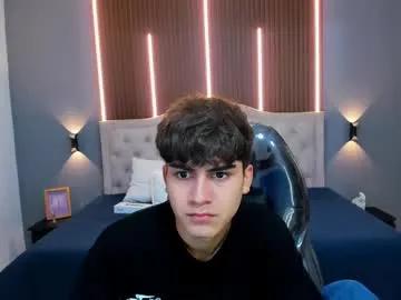 Freechat tommy18__ on Chaturbate