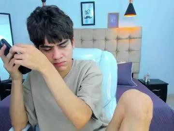 Freechat tommy18__ on Chaturbate