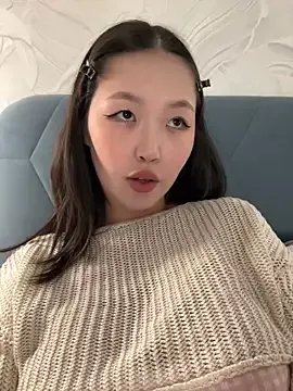 Freechat Aiko_Yumi on StripChat