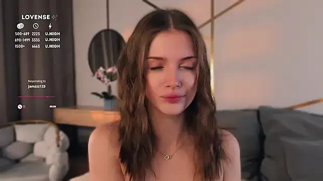 Freechat akumadadrive on StripChat