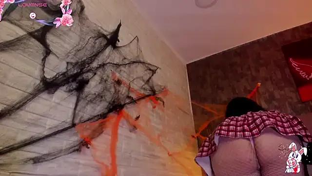 StripChat alice__tylor is Freechat alice__tylor — CLAMPS ON NIPPLES FOR HARD SHAKE