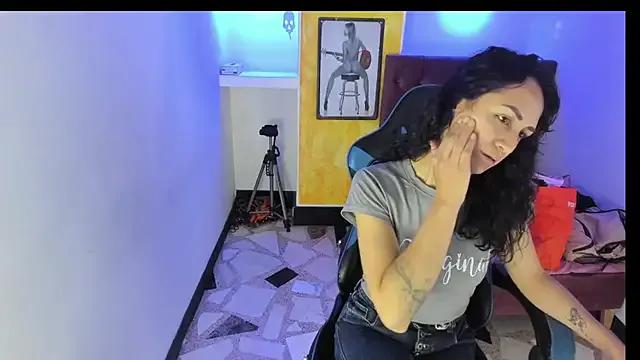 alison_moon7 — show titts