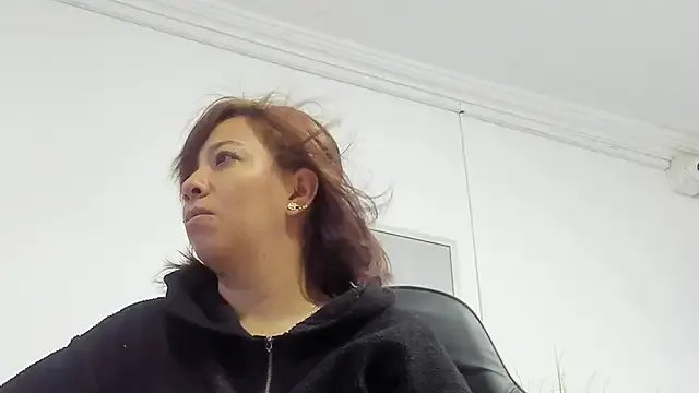 Freechat alma_fenix on StripChat