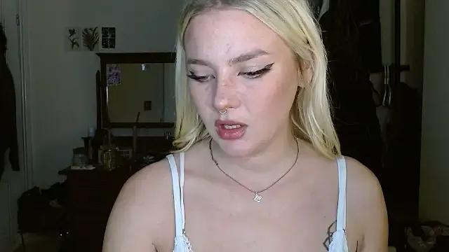 April_LoveUK's avatar