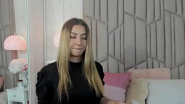 Freechat AudreyElla on StripChat