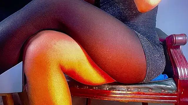 bellatrixx_69 on StripChat 