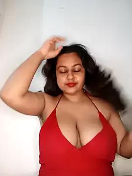 bumblebeegirl on StripChat 