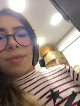 Caitlin_Cat — First time plug