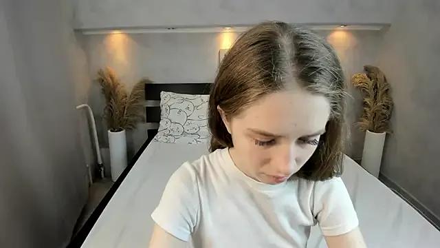 StripChat Camilla_Kelly is Freechat Camilla_Kelly — tease with panties+take them off