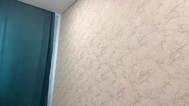 StripChat CarolannSide is Freechat CarolannSide — Light touches on my belly