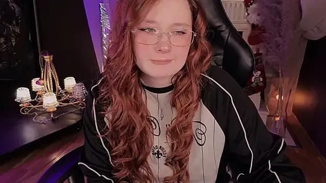 StripChat carolina_elf is Freechat carolina_elf — blowjob with new huge toy