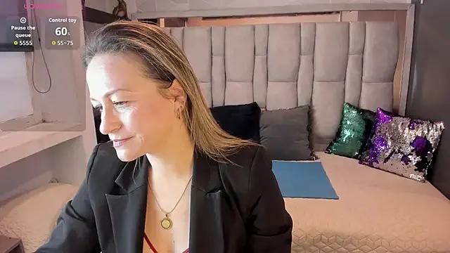 Charlot_milf — DELICIOUS BLOWJOB+MILK ON MY TITS