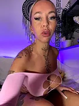 Private CheekyChels on StripChat