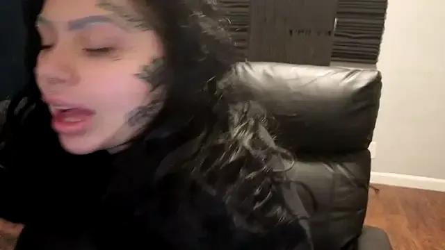 chicanachic13's avatar