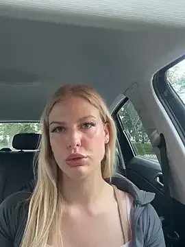 Freechat Chloemillerrxx on StripChat