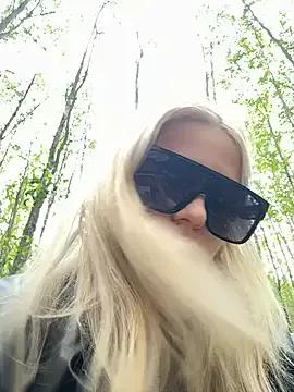 Freechat ChrisOnlyOne on StripChat