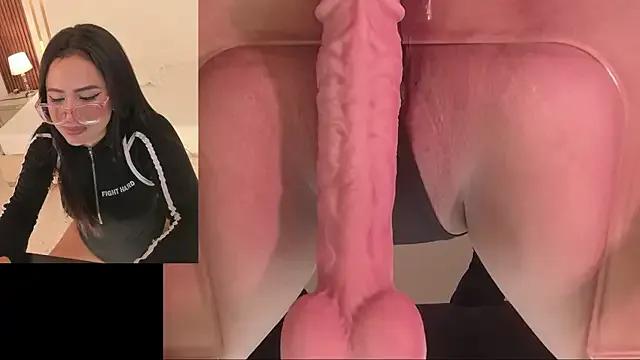 StripChat CookiesAndBoots is Freechat CookiesAndBoots — Topless and Wiggles Tits