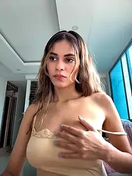 cuteluci_ — Freechat on StripChat