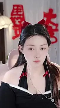 Dou-Dou-er on StripChat