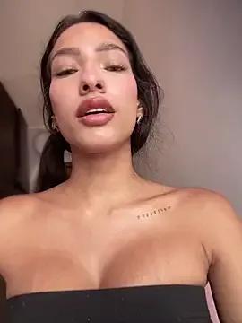 StripChat DulceLenns is Freechat DulceLenns — undress me play pussy